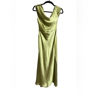 Chic Backless Olive Dress